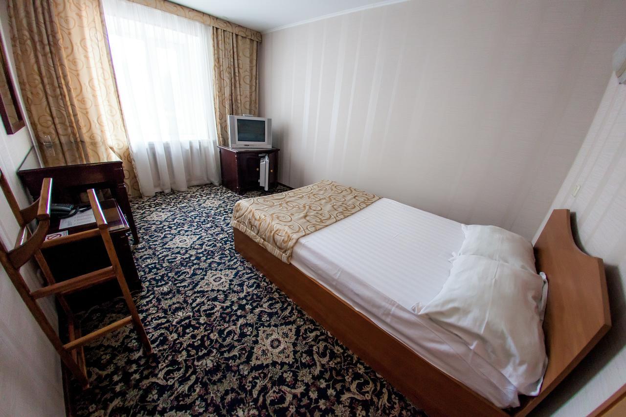 Hotel Edem Karagandy Exterior foto